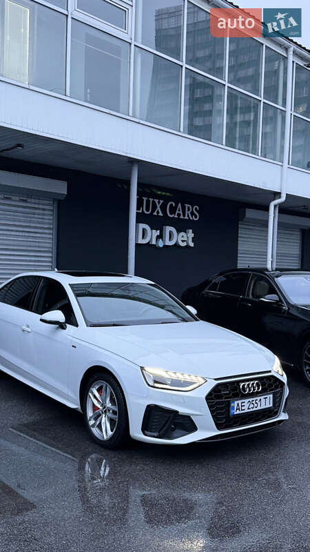 Седан Audi A4 2019 в Києві