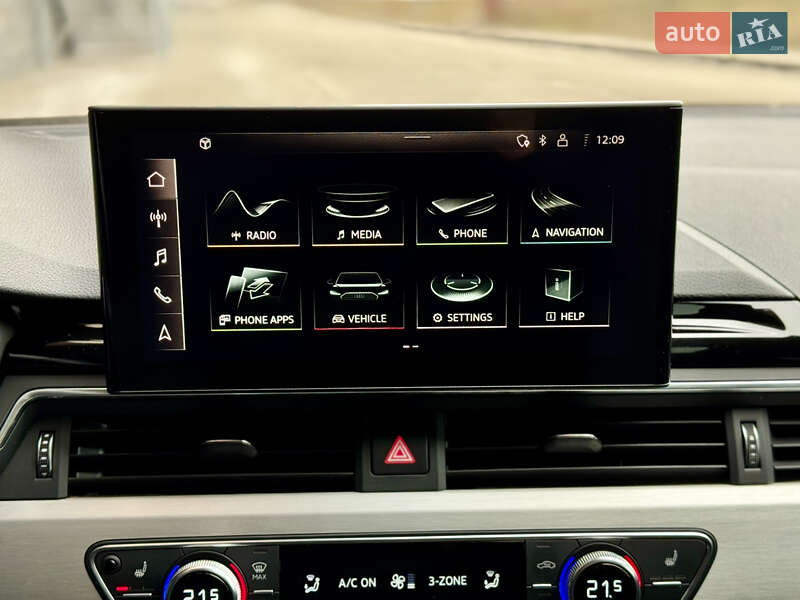 Седан Audi A4 2020 в Киеве