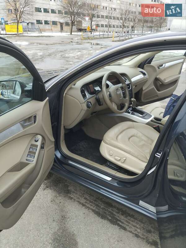 Седан Audi A4 2011 в Броварах