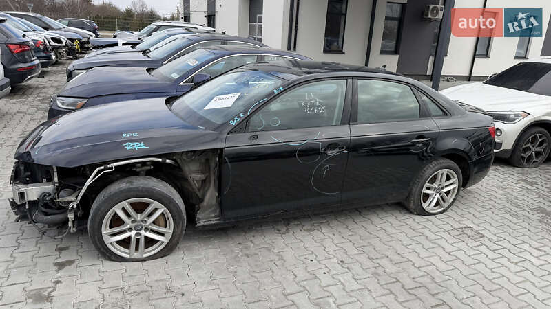 Седан Audi A4 2016 в Львові