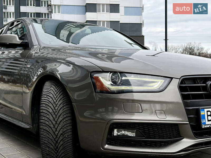 Седан Audi A4 2014 в Одесі