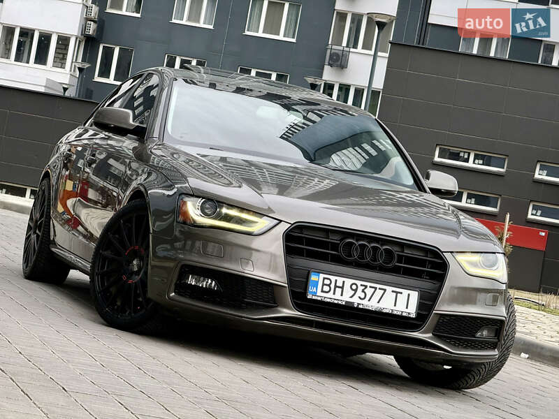 Седан Audi A4 2014 в Одесі