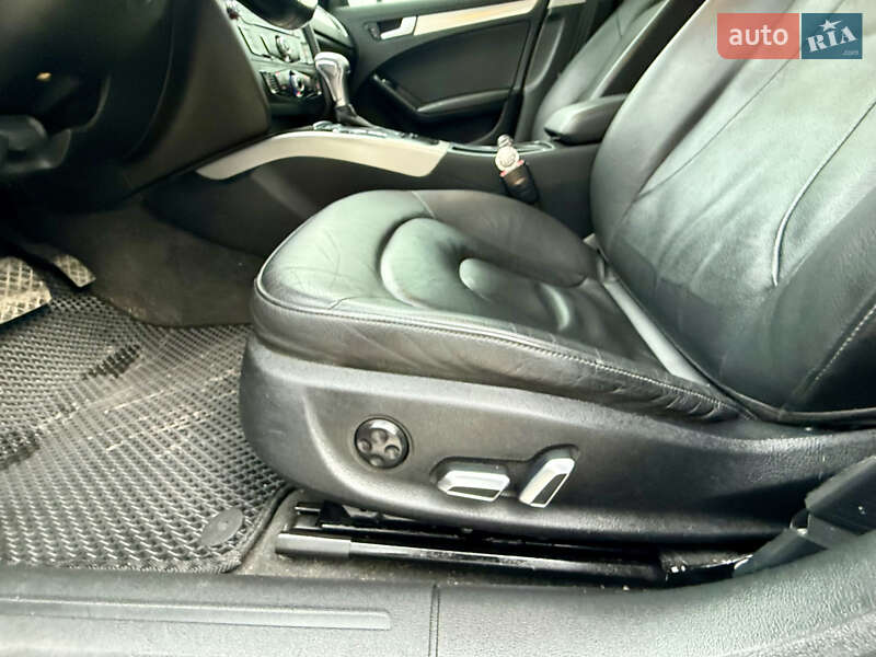 Седан Audi A4 2014 в Одесі