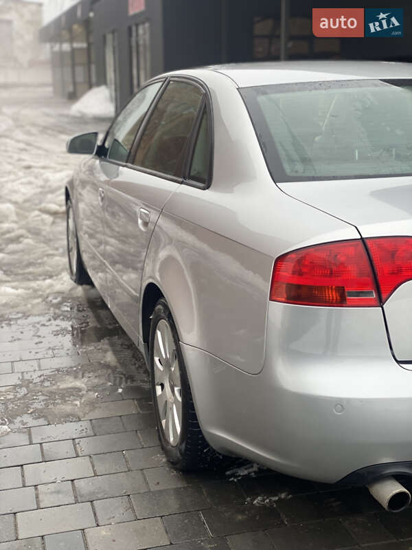 Седан Audi A4 2005 в Староконстантинове