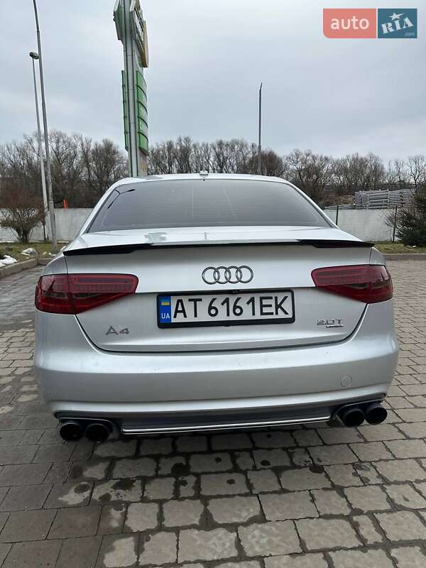 Седан Audi A4 2012 в Ивано-Франковске