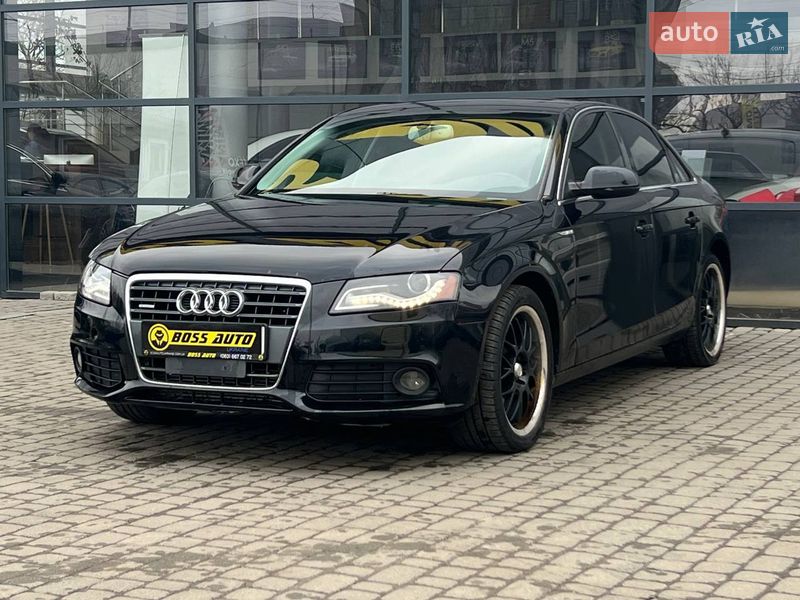 Седан Audi A4 2010 в Ивано-Франковске
