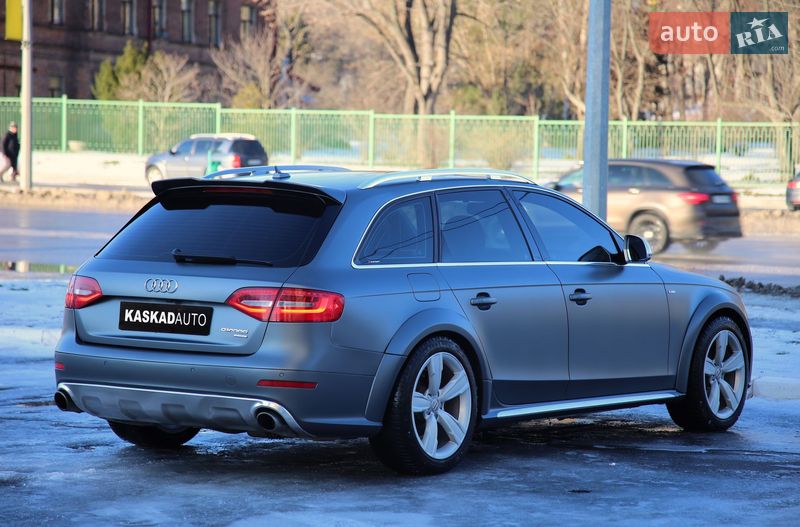 Универсал Audi A4 2012 в Харькове
