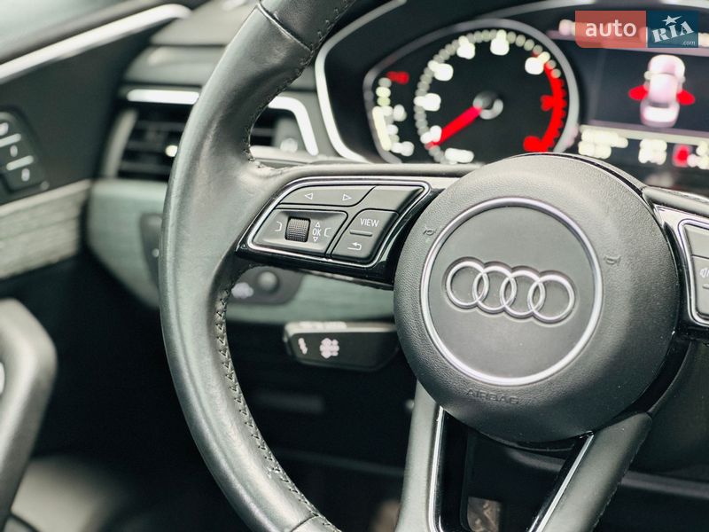 Седан Audi A4 2017 в Харкові