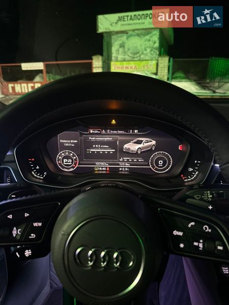 Седан Audi A4 2017 в Глухове