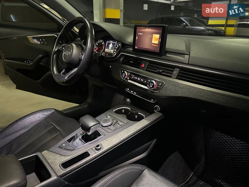 Седан Audi A4 2016 в Днепре
