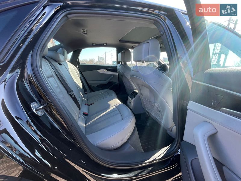 Седан Audi A4 2018 в Львове