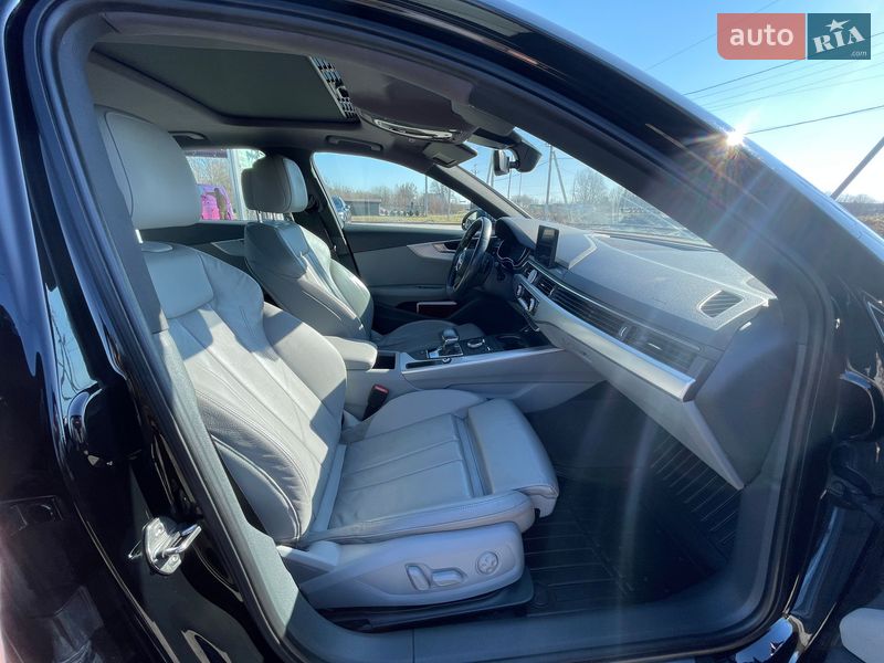 Седан Audi A4 2018 в Львове