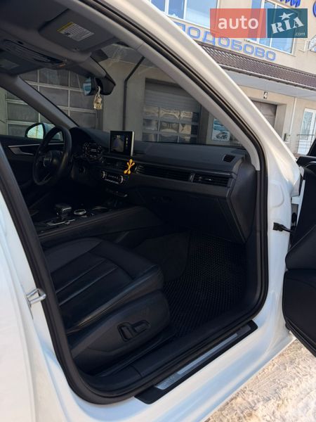 Седан Audi A4 2019 в Чернигове