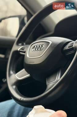 Седан Audi A4 2013 в Одесі