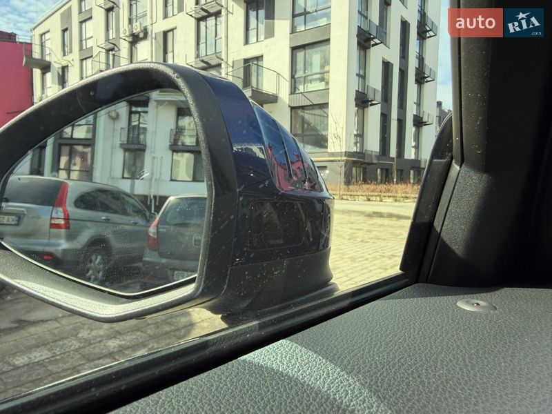Седан Audi A4 2022 в Киеве