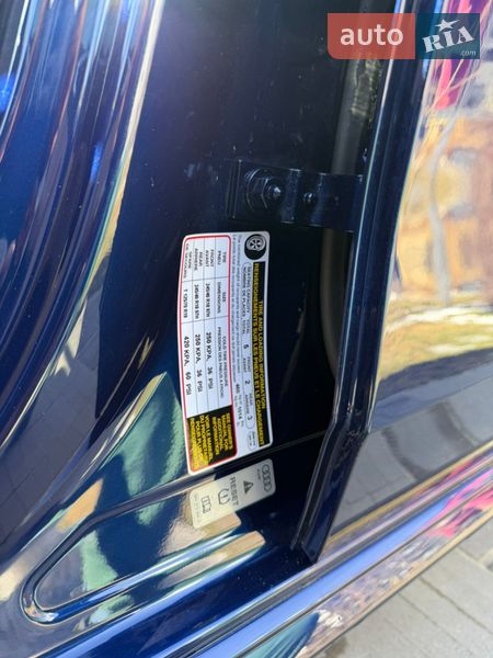 Седан Audi A4 2022 в Киеве