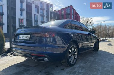 Седан Audi A4 2022 в Киеве