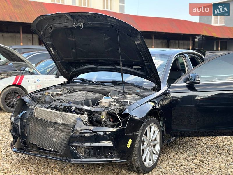 Седан Audi A4 2015 в Стрию