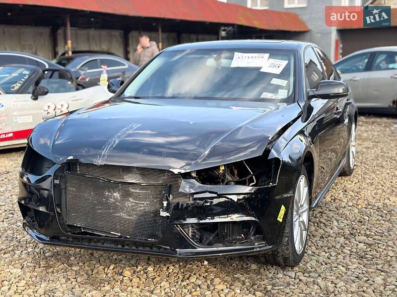Седан Audi A4 2015 в Стрию