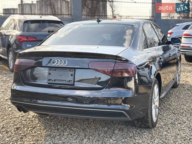 Седан Audi A4 2015 в Стрию