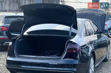 Седан Audi A4 2015 в Стрые