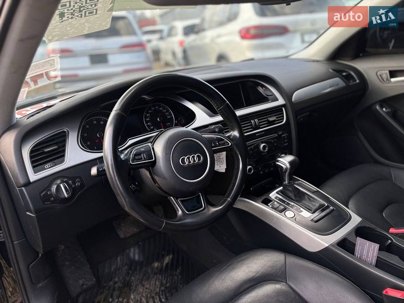 Седан Audi A4 2015 в Стрию