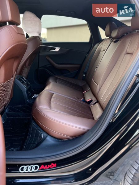 Седан Audi A4 2016 в Львові