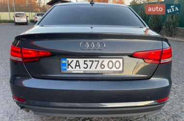 Седан Audi A4 2018 в Киеве
