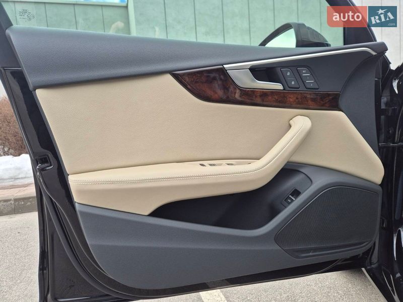 Седан Audi A4 2019 в Киеве фото 31 Седан Audi A4 2019 в Киеве
