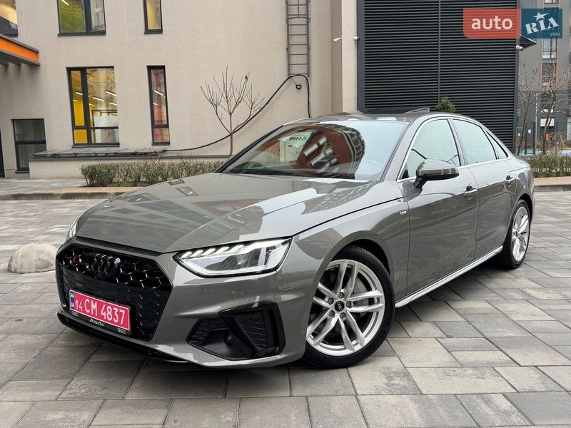 Седан Audi A4 2022 в Києві