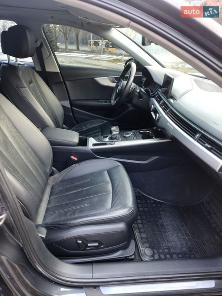 Седан Audi A4 2016 в Дніпрі