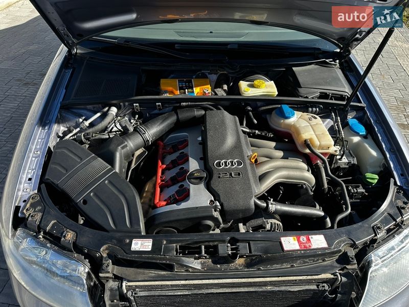 Седан Audi A4 2004 в Надворной