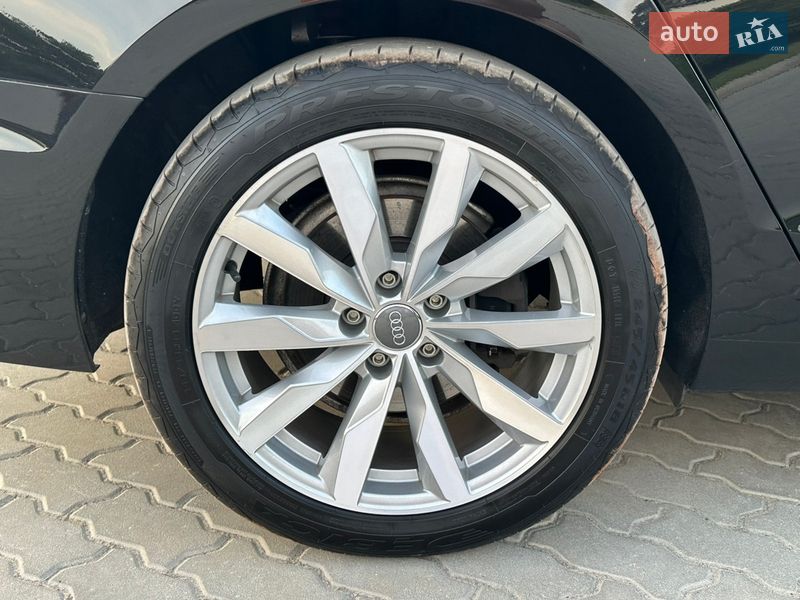 Універсал Audi A4 2019 в Львові