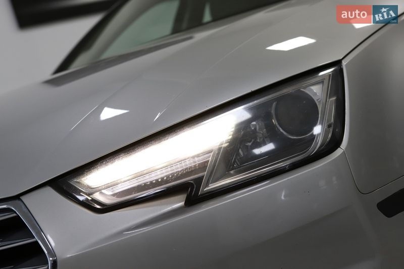 Седан Audi A4 2017 в Дрогобыче