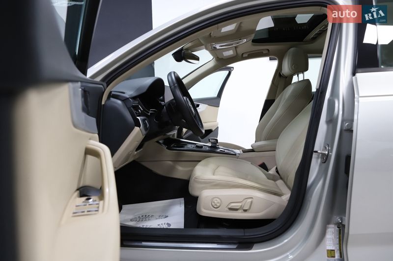 Седан Audi A4 2017 в Дрогобыче