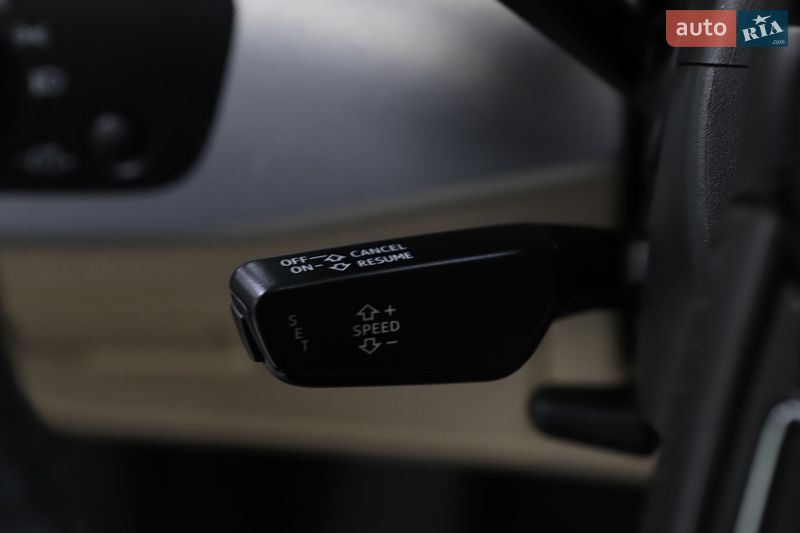 Седан Audi A4 2017 в Дрогобыче