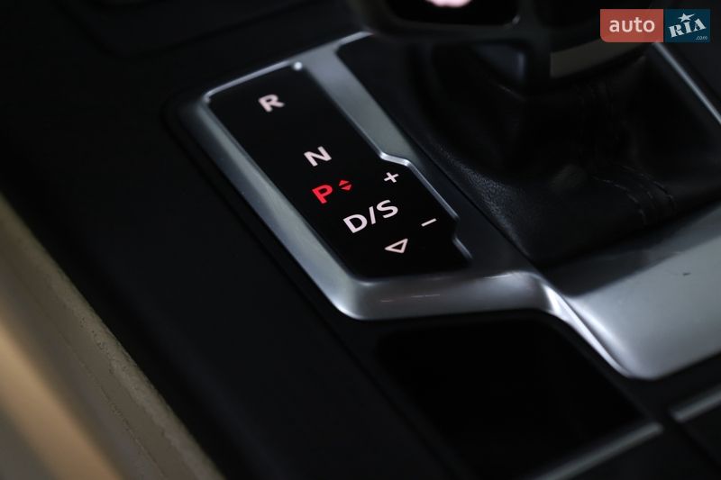 Седан Audi A4 2017 в Дрогобыче