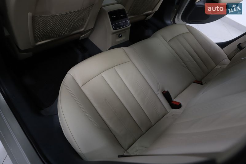 Седан Audi A4 2017 в Дрогобыче