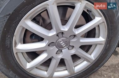 Седан Audi A4 2014 в Днепре