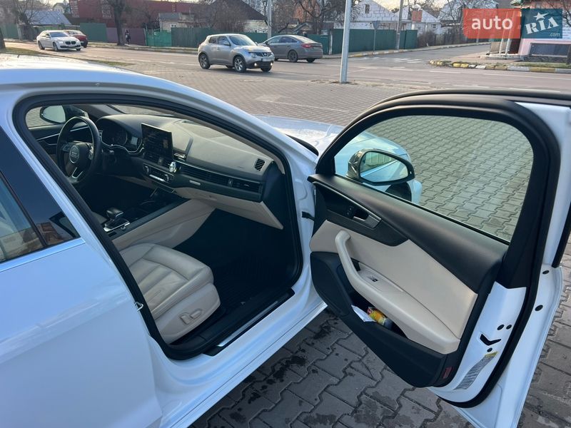 Седан Audi A4 2020 в Киеве