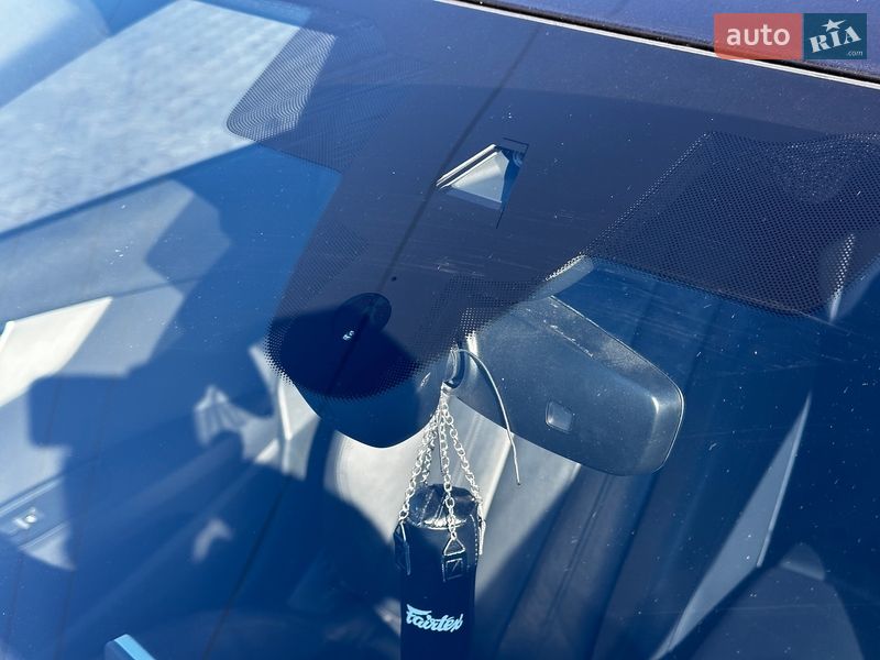 Седан Audi A4 2016 в Львові