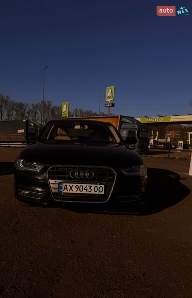 Седан Audi A4 2012 в Харкові