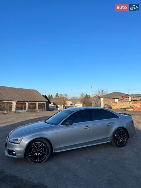 Седан Audi A4 2013 в Золочеве