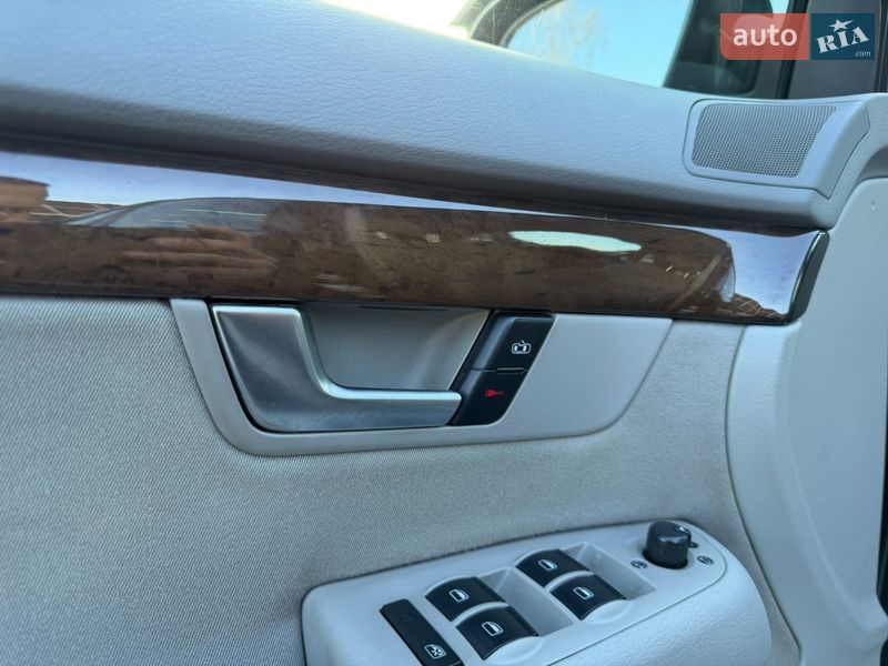 Седан Audi A4 2006 в Володимирі