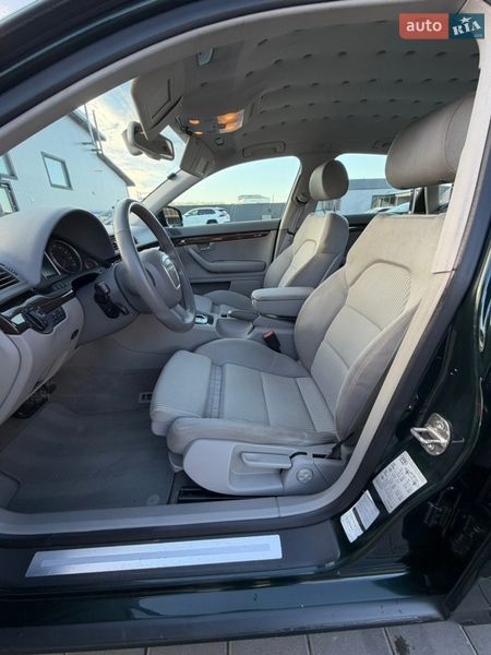 Седан Audi A4 2006 в Володимирі