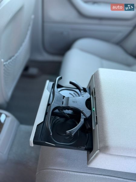 Седан Audi A4 2006 в Володимирі