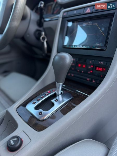 Седан Audi A4 2006 в Володимирі