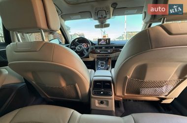 Седан Audi A4 2018 в Львове