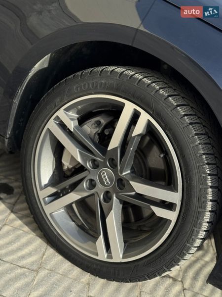 Седан Audi A4 2016 в Львові