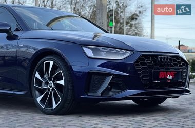 Седан Audi A4 2022 в Ровно